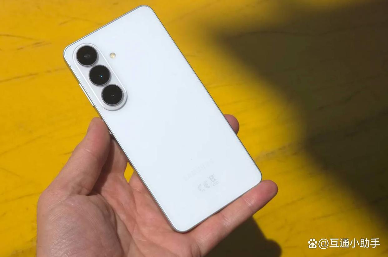 近乎完美小屏旗舰! 三星 Galaxy S26手机全面评测