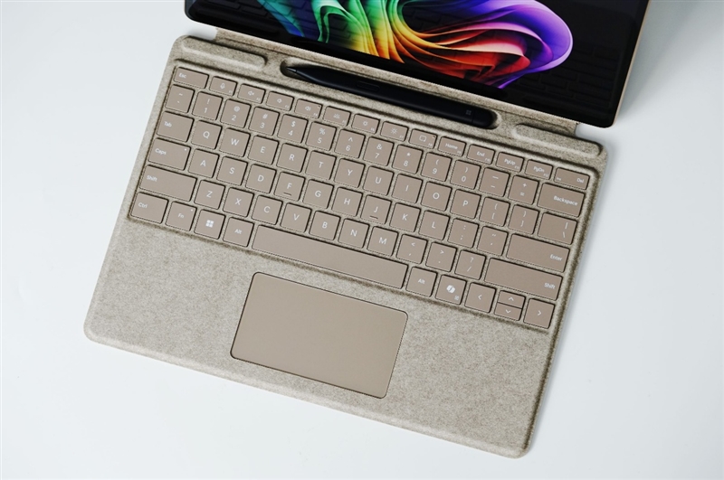 新一代 Surface Pro,13英寸评测:性能能效进步巨大 核显媲美最新X86