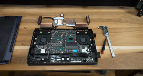 脑洞大开把PC主机藏进风扇:还顺便解决散热问题