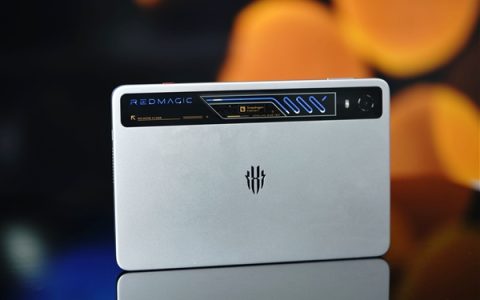 行业首款水冷+185Hz超高刷！红魔游戏平板5 Pro平板评测：一台能玩Steam的9英寸平板