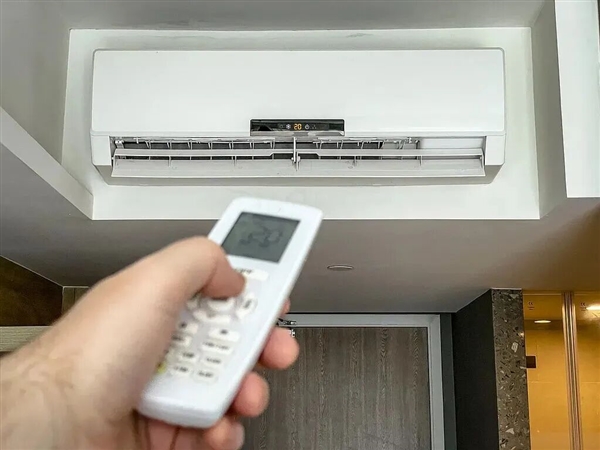 24小时不关空调电费能降六成!网友吵翻 电力部门回应