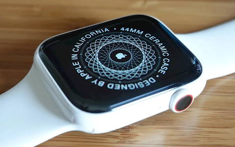 时隔7年回归！苹果Apple Watch 12陶瓷版曝光：最快今年发布