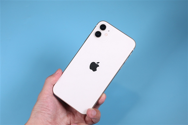罗永浩吐槽:iPhone让第三方语音输入法不能正常使用 苹果自己做的更烂