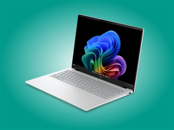 1.08万起！惠普OmniBook 5发布：16英寸OLED屏配Panther Lake处理器