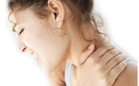 远离颈椎病的锻炼方法：10分钟颈椎操缓解颈椎病方法图解