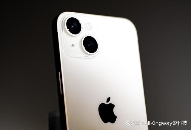 华为Nova 12 Ultra和iPhone 14哪款值得购买? 对比五点就懂了