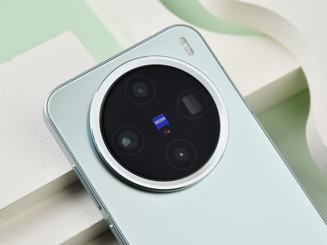 mini手感 Pro实力! vivo X200 Pro mini上手体验