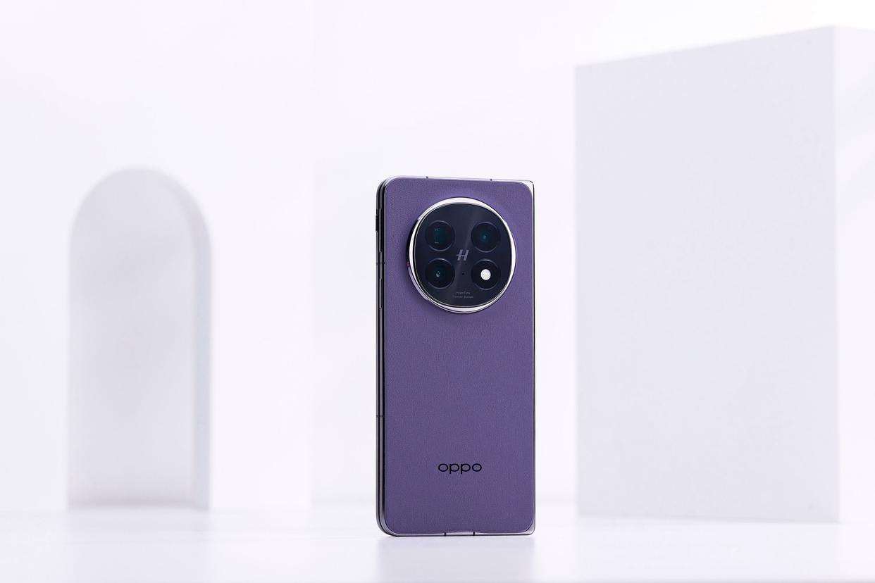 折痕消失术! OPPO Find N5 折叠屏真机实拍