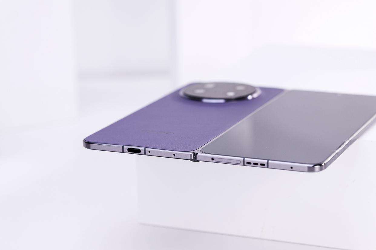 折痕消失术! OPPO Find N5 折叠屏真机实拍