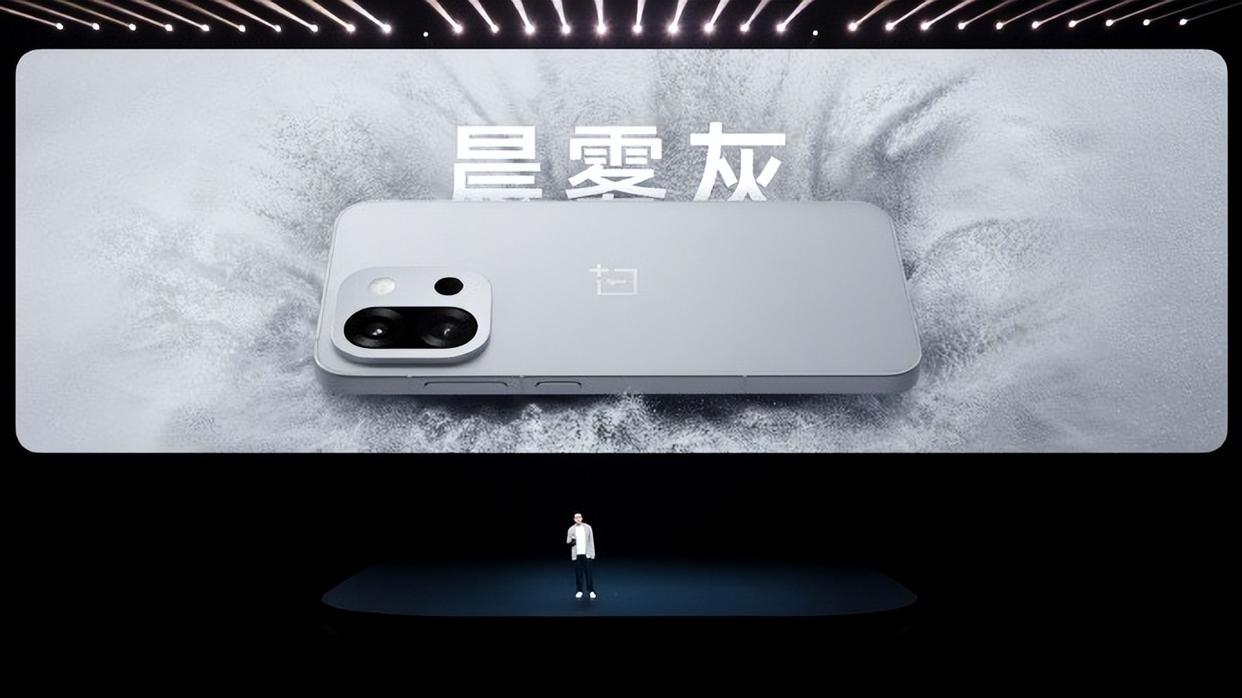 骁龙8至尊版+6260mAh电池! 小屏大魔王一加13T发布会汇总