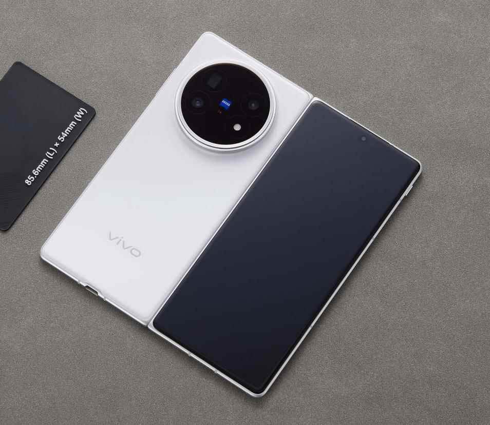内屏首次维修2770元起! vivo X Fold5 折叠屏手机备件价格公布