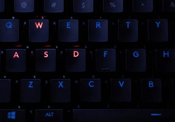 电脑键盘输入不了数字怎么办恢复? 从硬件排查到功能键误触的全面解决方案