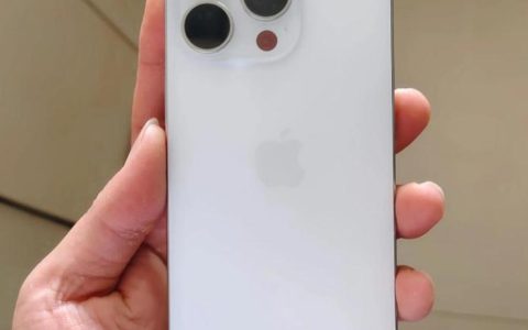 iPhone17和iPhone16 Pro咋选? 一文讲透苹果16Pro与17基础款参数对比